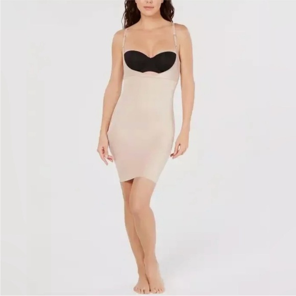 Spanx Smart Grip Open Bust Full Slip Shapewear in Neutral Beige Size Small - Picture 2 of 7